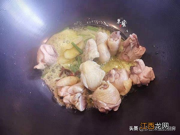 用什么菜烧鸡最好吃？烧鸡用什么菜烧得好吃，有必要读一下这篇文章