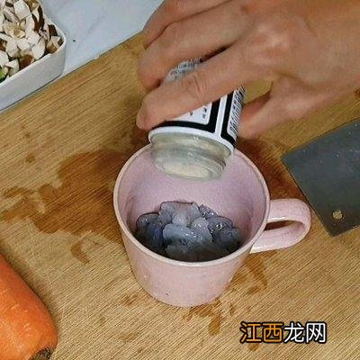 什么虾仁煮粥好吃？虾仁可以搭配什么煮粥，看完后，完全明白了