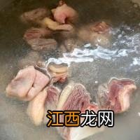 鸭肉跟石斛能一起吃吗？石斛能不能煲鸭汤，详细讲解，不懂来