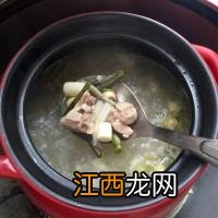 鸭肉跟石斛能一起吃吗？石斛能不能煲鸭汤，详细讲解，不懂来