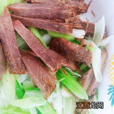 蒜头怎么样做凉拌菜？凉菜放蒜的做法大全，一看就懂，值得收藏