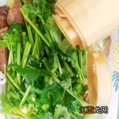 蒜头怎么样做凉拌菜？凉菜放蒜的做法大全，一看就懂，值得收藏