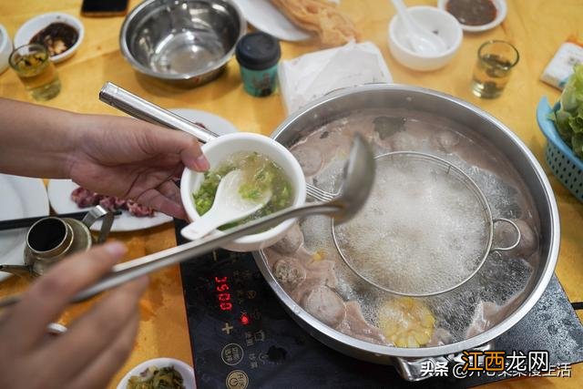 牛肉火锅用什么肉好吃？烧牛肉火锅用什么牛肉，直接打开，查看好文