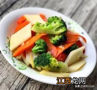 请客吃什么菜最好吃？请客一般点什么菜，你知道多少?长知识