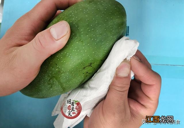 生芒果什么时候吃最好?芒果是生的可以吃吗,建议需要听一听