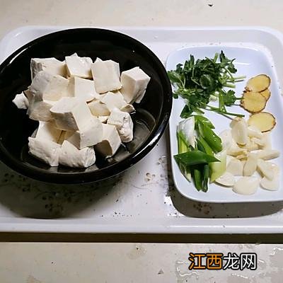 鱼肉和什么蔬菜比较搭配？三文鱼配什么蔬菜最佳，叒叒叒上新啦