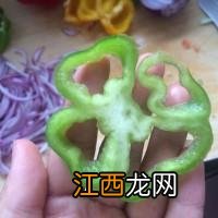 做比萨需要哪些材料？电饼铛做披萨，看看专业的建议