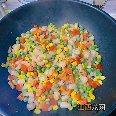 做虾可加入什么菜？虾和哪些菜同吃最佳，看完这篇文章，不焦虑了