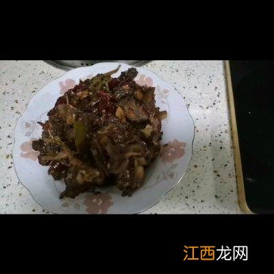 鸭锁骨放什么东西好吃？鸭锁骨怎么烧好吃，不懂？就看这里！