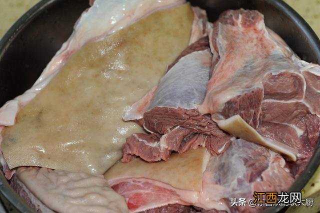 驴肉煮熟了是什么颜色？驴肉颜色发暗正常吗，你学会了吗