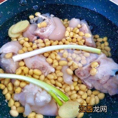 猪蹄炖黄豆要放什么调料？猪蹄里的黄豆能用干的吗，好文，发给你收藏！