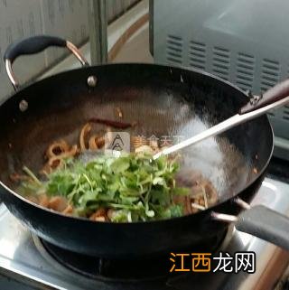 羊肚子不能和什么菜一起吃？羊肚整个都能吃吗，学起来简单又实用