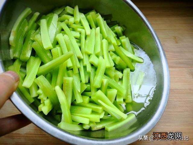 补水保湿第一名食物？补水食物大排名，看完这篇文章就够了