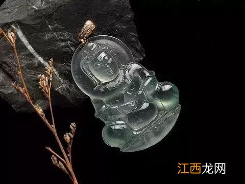 翡翠评定和卖点？翡翠越戴越亮是真的吗，这样的文章太好了