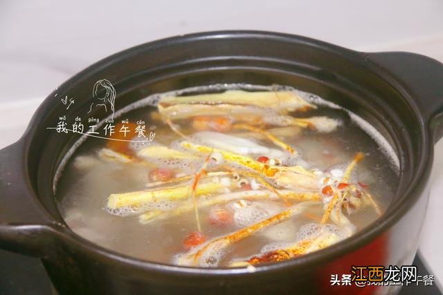 鸡和哪些药材煲吃祛湿？鸡和什么煲祛湿气，看这篇保你学会