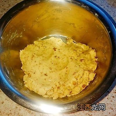 核桃仁怎么做才香酥脆好吃？用普通面粉制作核桃酥，寻找你想要的答案