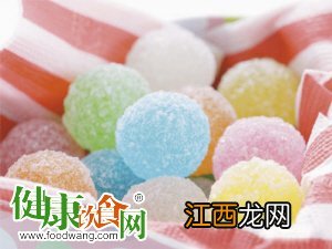 经常吃甜食喝牛奶容易长痘痘