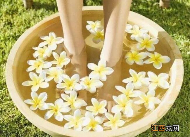 高跟鞋和丝袜怎么搭配合适?