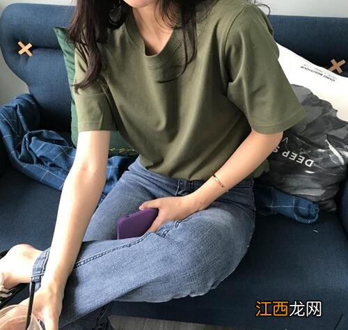 胖人穿什么颜色的衣服显瘦