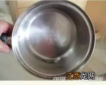 烧糊锅了,简单妙招巧解决