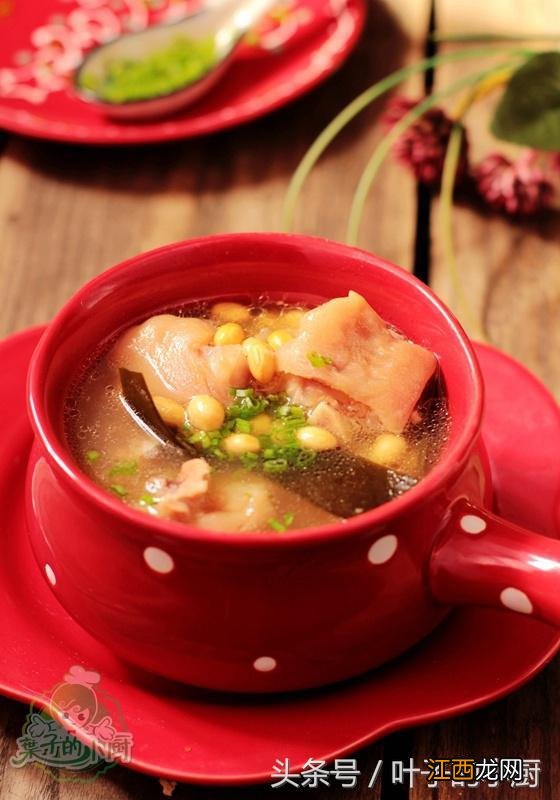 怀孕猪脚炖什么好吃？怎么炖猪脚适合孕妇，看这里，了解更多