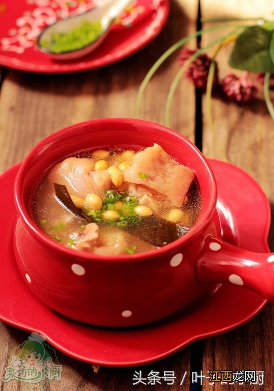 怀孕猪脚炖什么好吃？怎么炖猪脚适合孕妇，看这里，了解更多