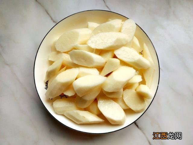 牛骨头要炖多久？牛骨头放补品行吗，别嫌麻烦，看完