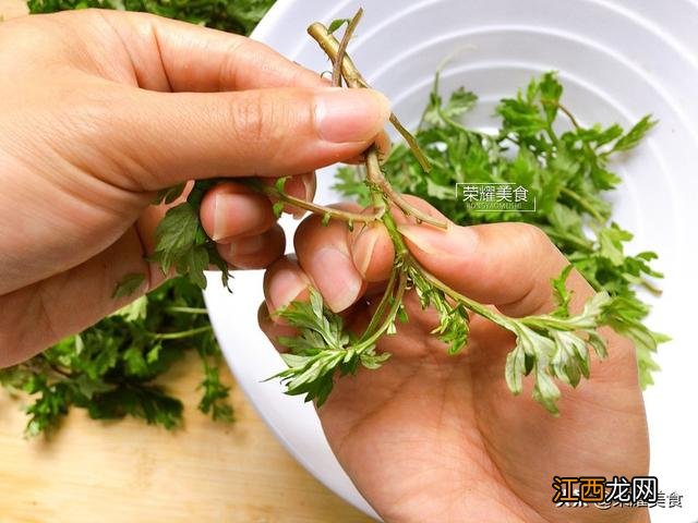 小苏打粉怎么做？洗野菜放点盐还要放点小苏打粉吗，让人一看就懂的文章