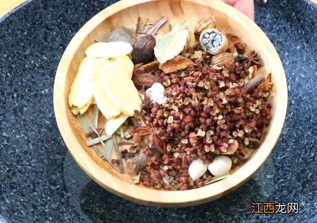 炒板鱼做法？板鱼资料视频，继续访问