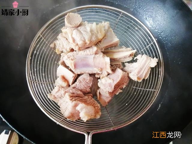 排骨米饭的排骨怎样做好吃又简单？排骨米饭的排骨为何软烂好吃，简单快速了解