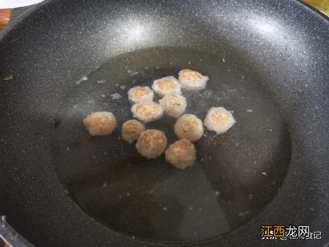 老板用筷子夹肉丸?肉丸子夹的用法,避坑指南在这里