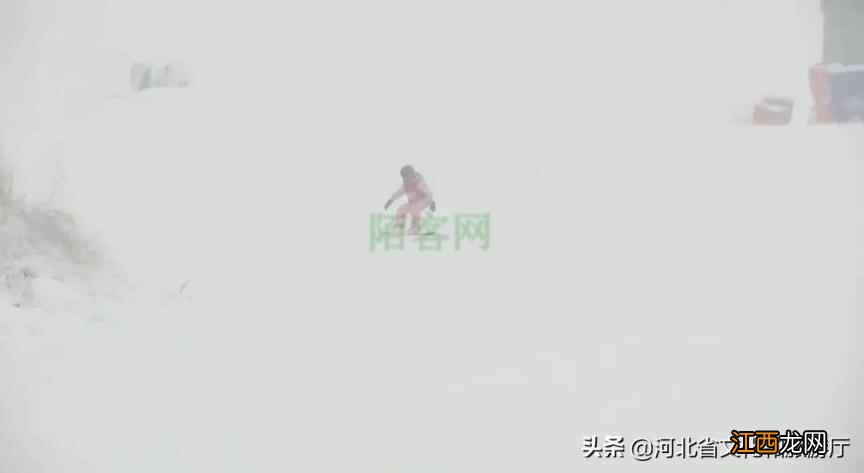 保定涞源七山滑雪场喜降瑞雪 雪友尽享冰雪乐趣