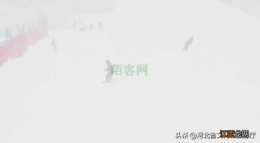 保定涞源七山滑雪场喜降瑞雪 雪友尽享冰雪乐趣