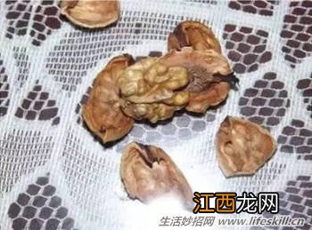 怎样又快又方便能剥出大块的核桃仁？