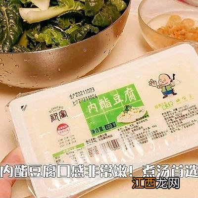 简单白菜汤放什么调料？白菜肉片豆腐汤的做法，几分钟搞定知识点！