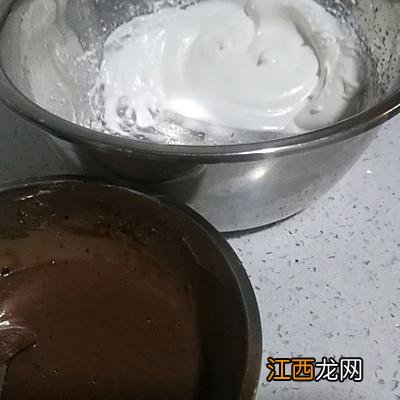 淡奶油没打发好怎么补救？纯奶可以打发奶油吗，你不知道的冷门小知识