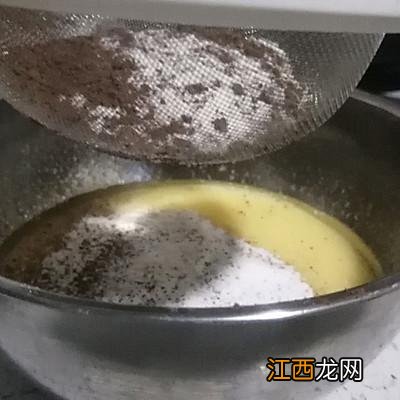 淡奶油没打发好怎么补救？纯奶可以打发奶油吗，你不知道的冷门小知识