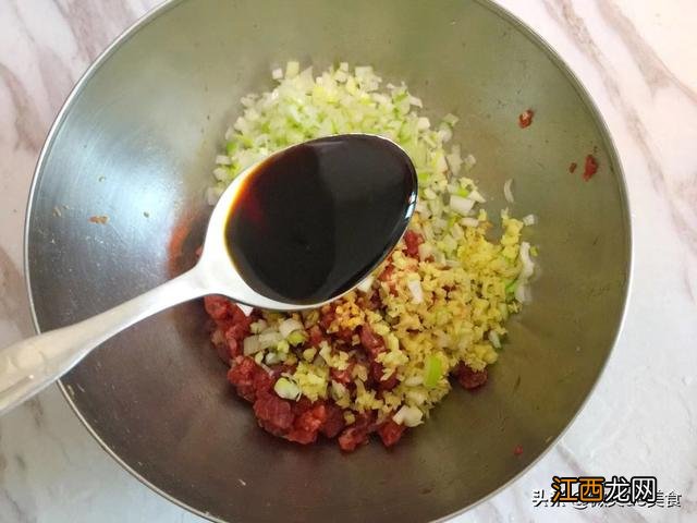 驴肉和什么菜搭配最好包包子？驴肉馅包子用什么菜搭配最好，这篇文章太及时了