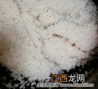 大米中的沙粒巧去除