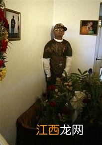 身上带阴债的孩子表现 家里要死人的前半年预兆,人断气前一个小时的征兆