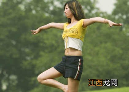 三分钟瑜伽让你放松心情