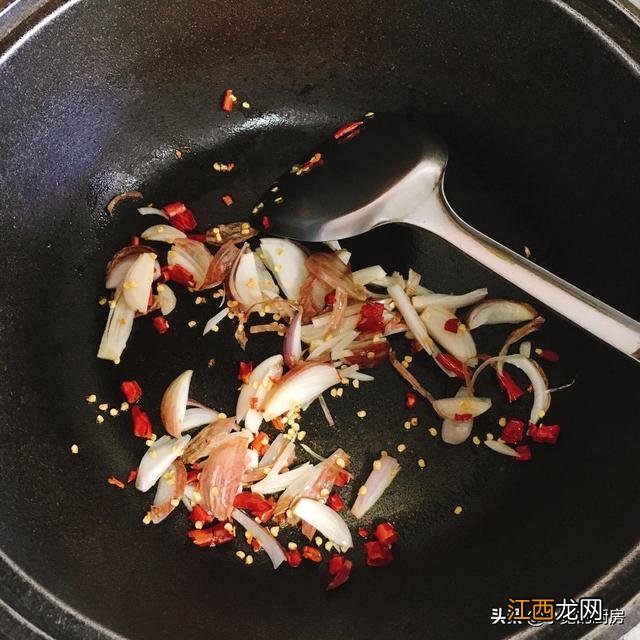 越南牛肉河粉汤底正宗做法商用？牛肉怎样熬火锅底料，看完终于明白了！