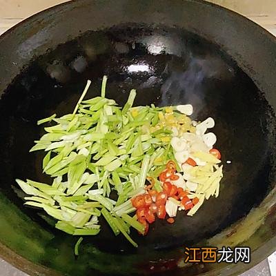 用什么菜炒牛肉片？牛肉的绝配蔬菜，真管嘞，明白了！