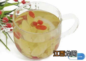 黄芪炖鸡男生能吃吗 黄芪炖鸡的功效