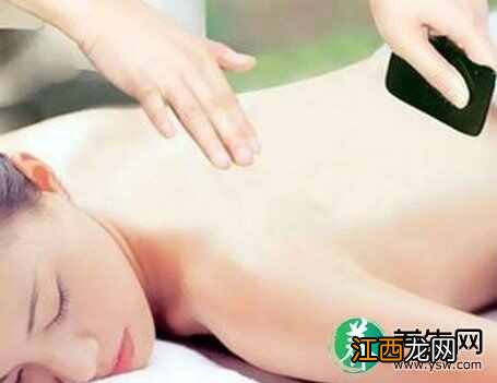 刮痧养生:刮胸腹可防治妇科病