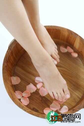 冬季驱寒祛病推荐5个泡脚暖身方
