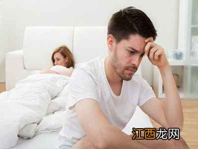 男生发育时都有什么特征 男孩第一性征发育表现