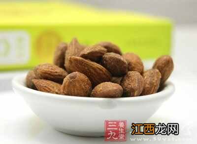 巴旦木和杏仁的区别 巴旦木是杏仁吗