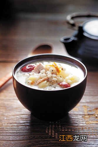 秋季吃百合润肤养颜 推荐8款美味百合粥