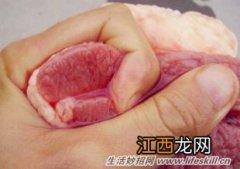 如何鉴别注水猪肉？